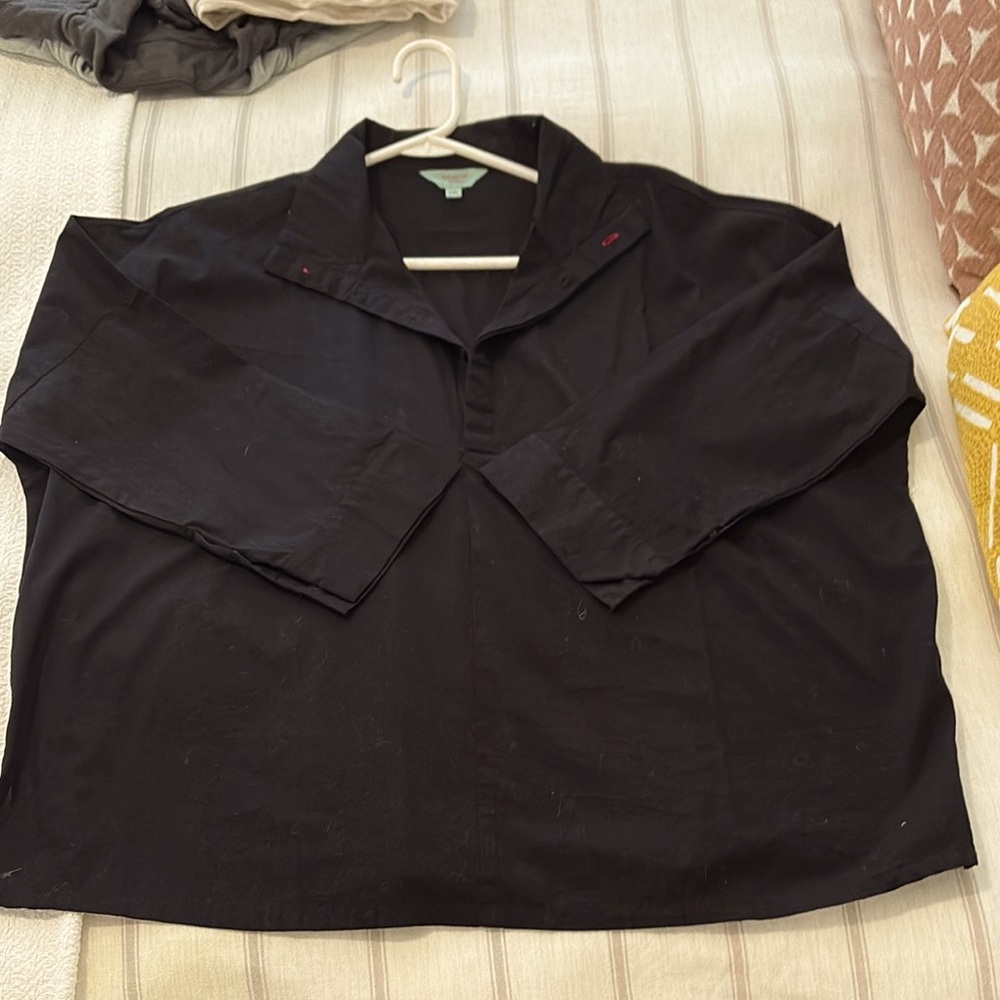 Mersea Voyager black popover - Size S/M - NWT